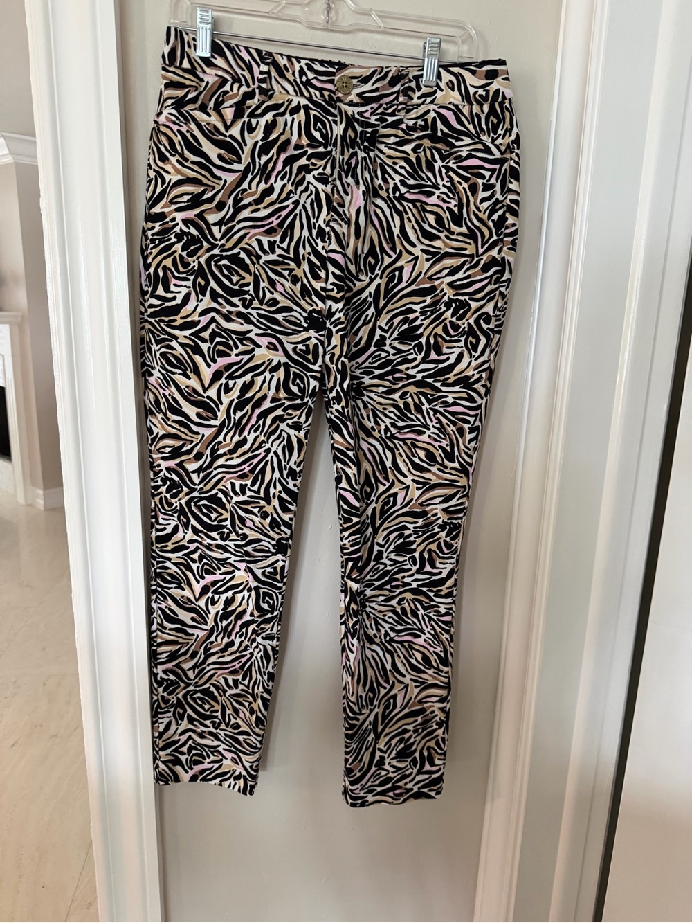 Lilly Pulitzer Stretch Ankle Pants - Black & Cream with Pink Accents